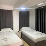Kuburi Hotel