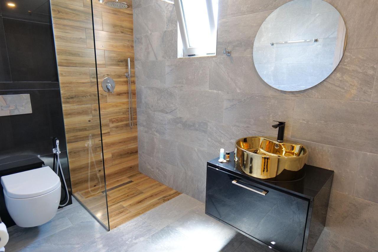 Hotel Kuburi 4*