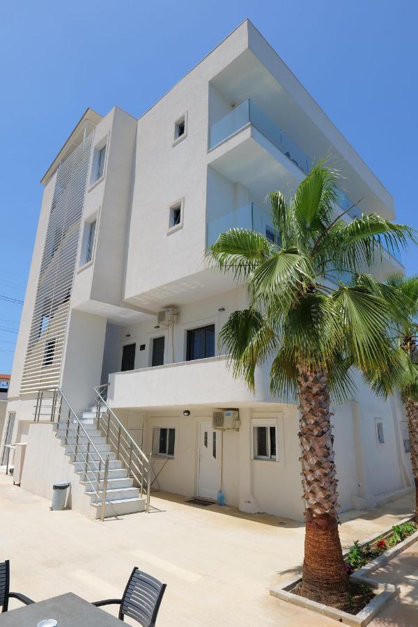 Kuburi Hotel 4*